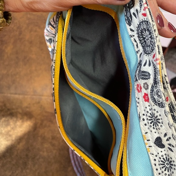 Kavu Light Blue and Folk-Print Crossbody Pouch - Picture 6 of 6